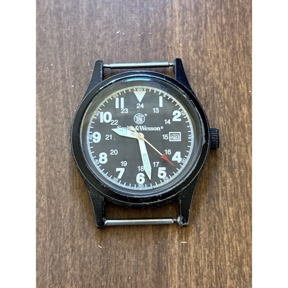 Smith & Wesson Men Black Dial Date 38mm Canvas Quartz Analog Watch 7 3/4" - Picture 6 of 7